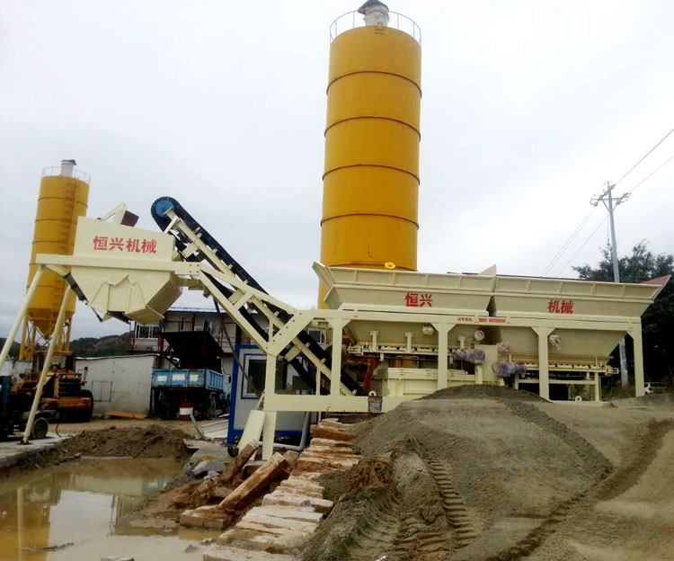 恒興穩(wěn)定土拌和站(zhàn)設備在泉州(zhou)台商投資區(qu)安裝調試完(wan)畢