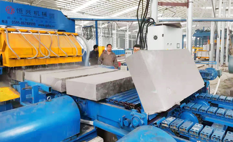 泡沫混凝(níng)土自保溫(wen)砌塊設備(bèi)生産工藝(yi)